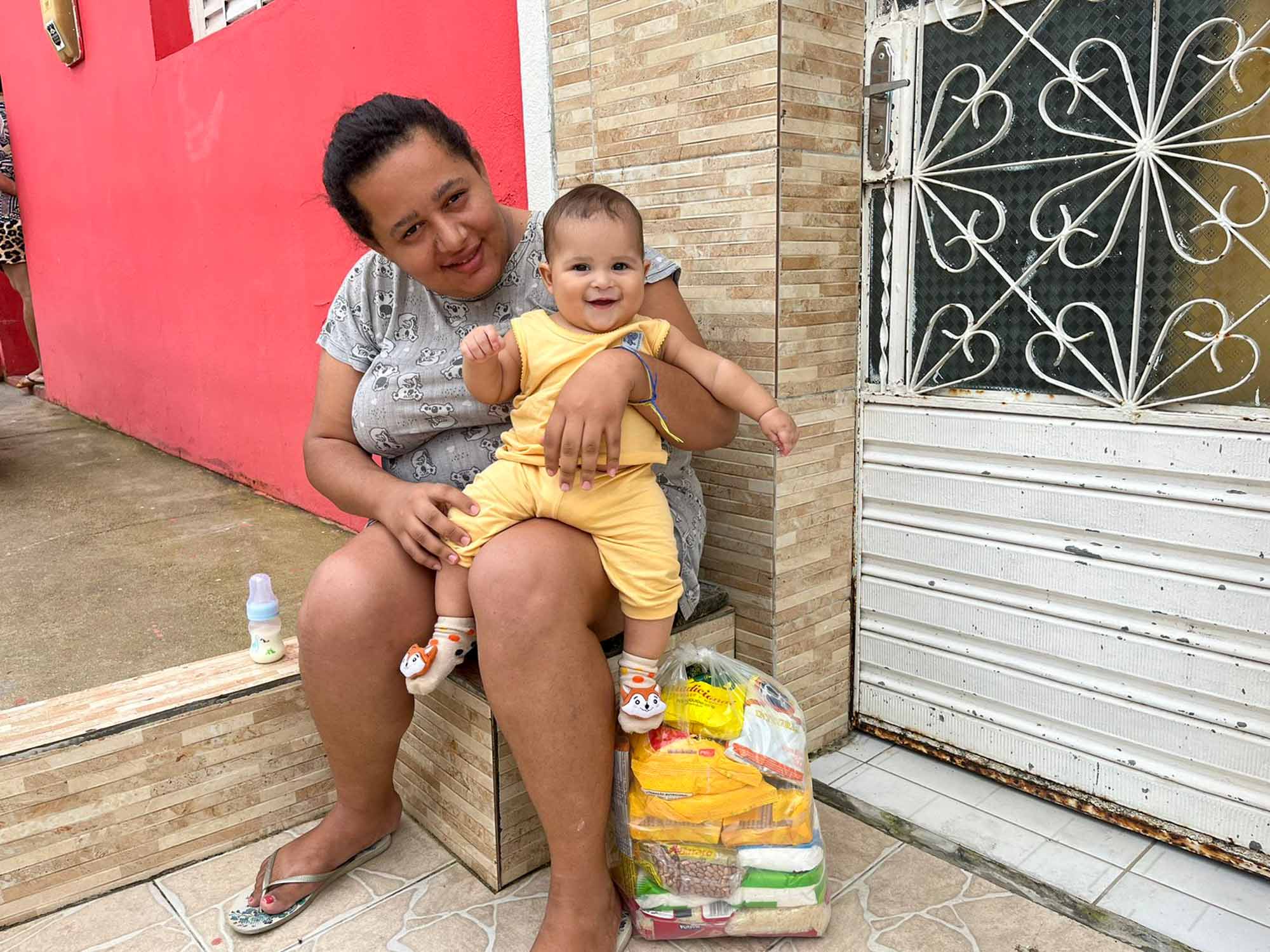 Programa De Distribui O De Cestas B Sicas Est Percorrendo As