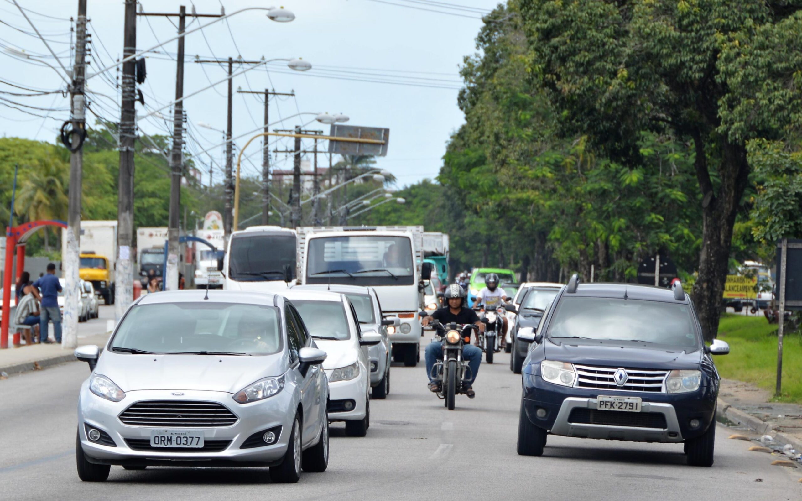 Condutores e pedestres têm obrigações necessárias para evitar acidentes