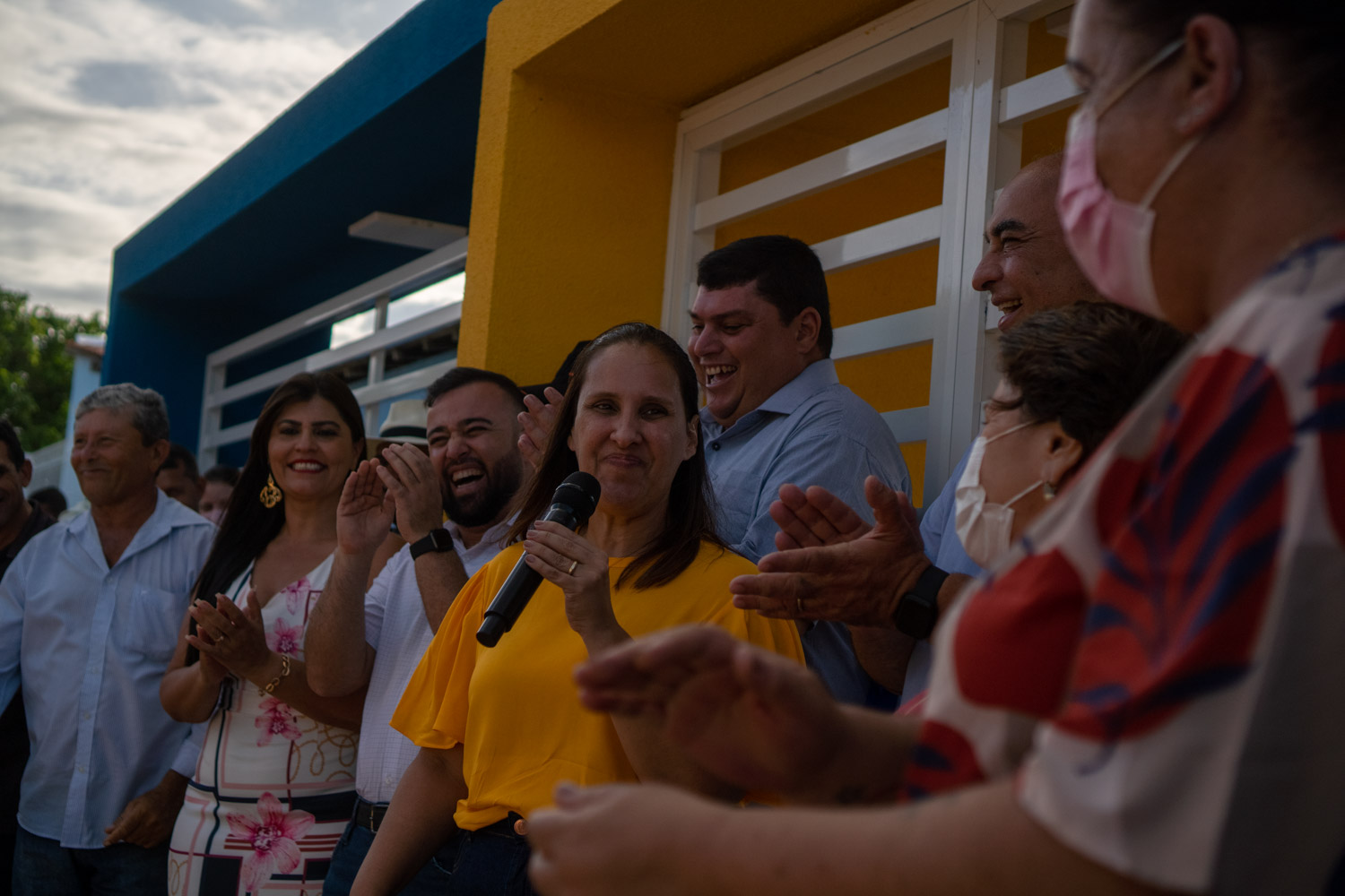 Prefeita Christiane Bulhões entrega inúmeras obras em Santana – AMA