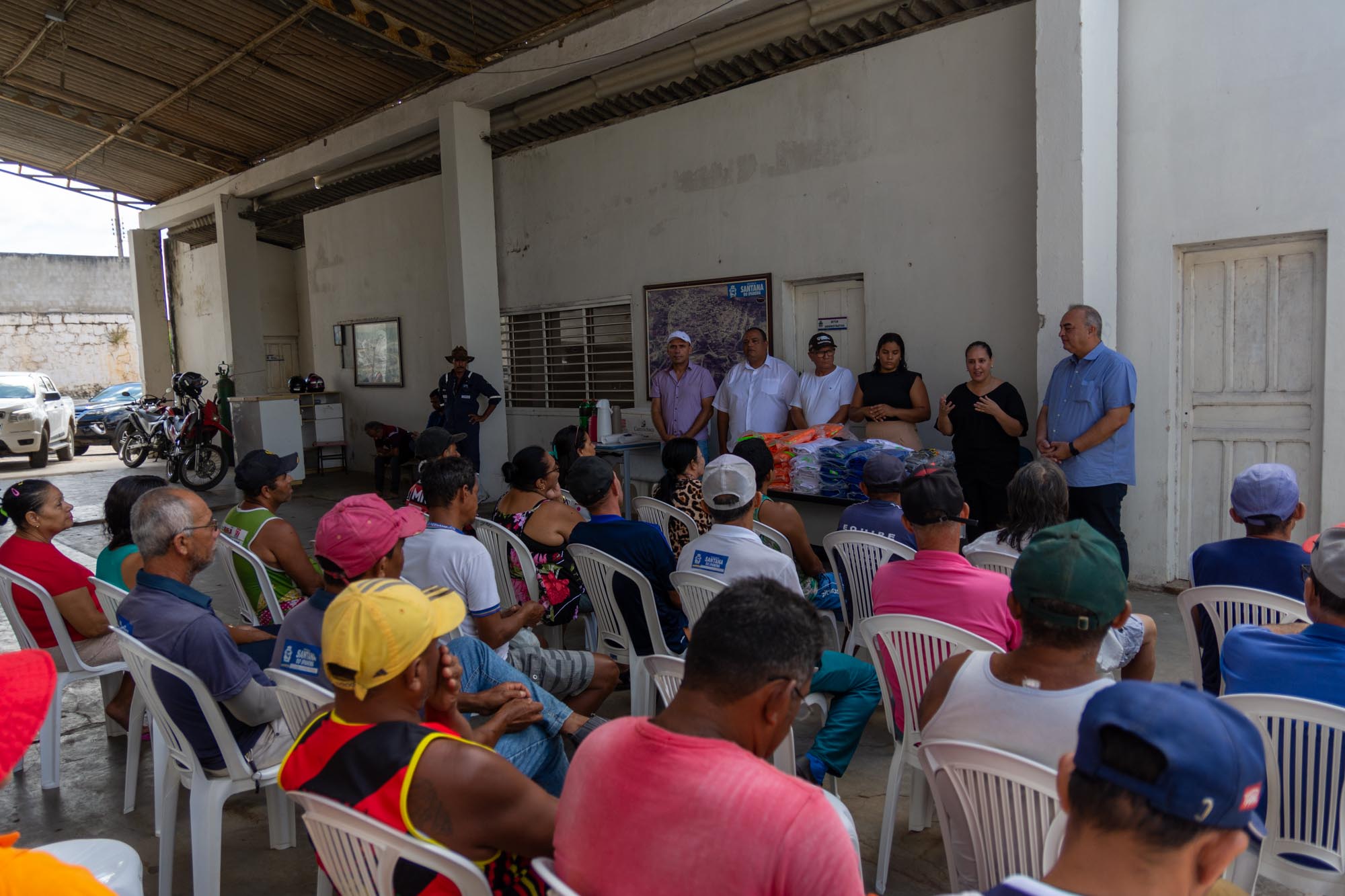 Prefeita Christiane Bulhões entrega inúmeras obras em Santana – AMA