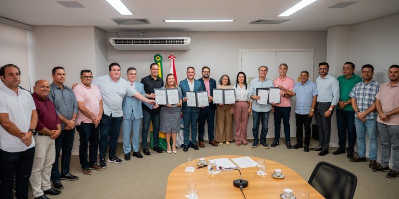 uneal-governador-anuncia-novo-campus-em-porto-calvo-e-reforma-das-unidades-de-maceio-e-santana-do-ipanema